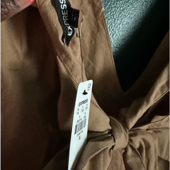 Express Tan with White Embroidery Design and Cut-Out Back with Tie | Size XL - Picture 2 of 8